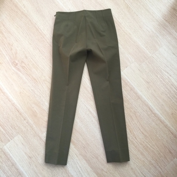 Theory Forest Green Slim Cropped Pants - Belisa Teach - Picture 4 of 7
